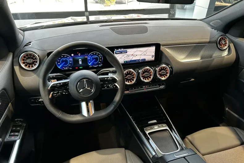 Mercedes-Benz EQA din 2025 cu 4.000 km - oferta MER165340 - foto 6