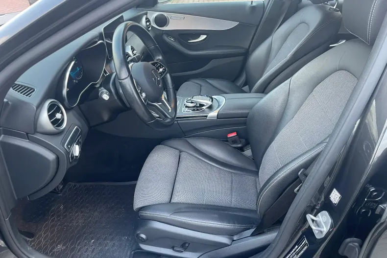Mercedes-Benz C din 2021 cu 48.210 km - oferta MER165350 - foto 10