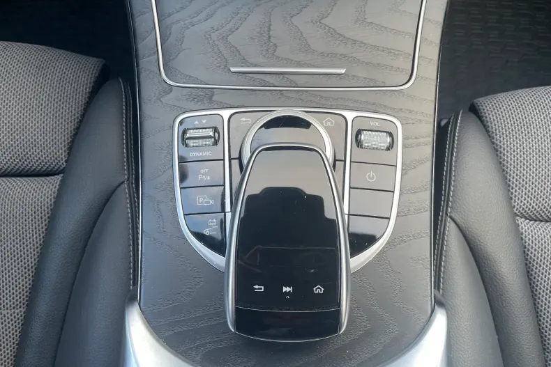 Mercedes-Benz C din 2021 cu 48.210 km - oferta MER165350 - foto 15