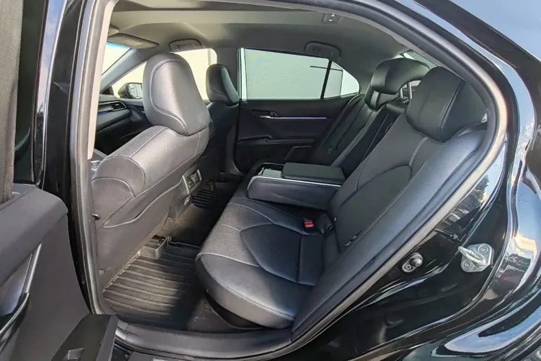 Toyota Camry din 2022 cu 93.500 km - oferta TOY165352 - foto 5