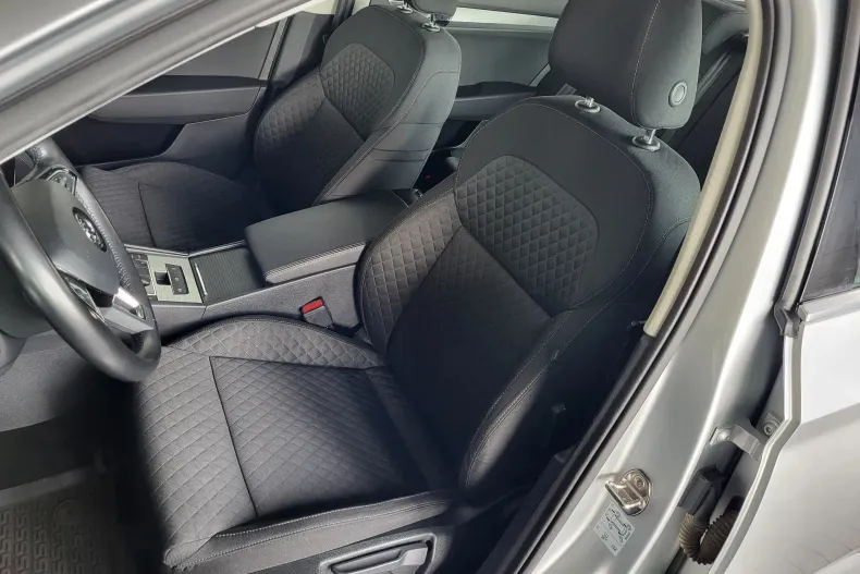 Skoda Superb din 2020 cu 95.719 km - oferta SKO165358 - foto 9