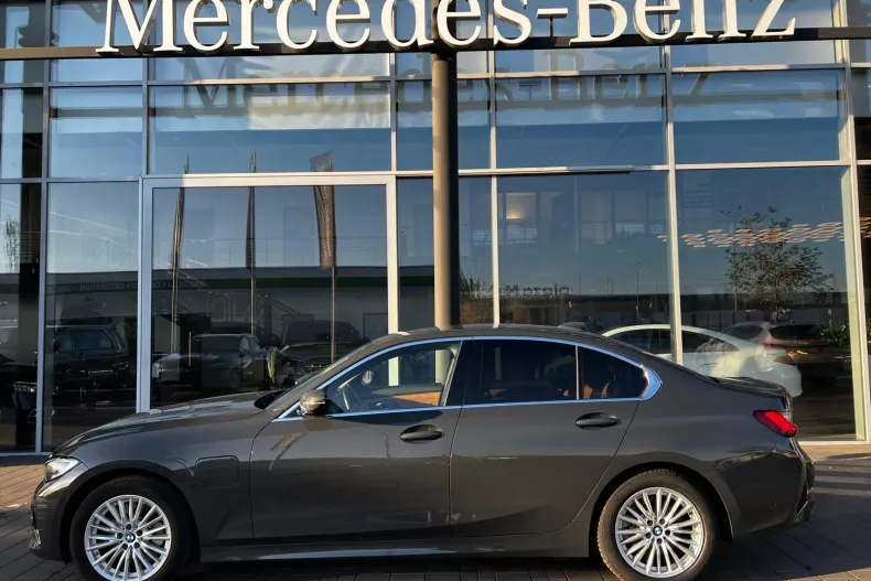 BMW Seria 3 din 2020 cu 119.250 km - oferta BMW165375 - foto 2