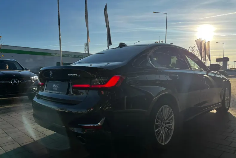 BMW Seria 3 din 2020 cu 119.250 km - oferta BMW165375 - foto 4