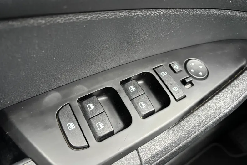 Kia Sportage din 2022 cu 75.000 km - oferta KIA165376 - foto 28