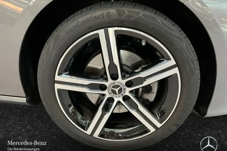 Mercedes-Benz CLA 200 din 2023 cu 19.767 km - oferta MER165396 - foto 6