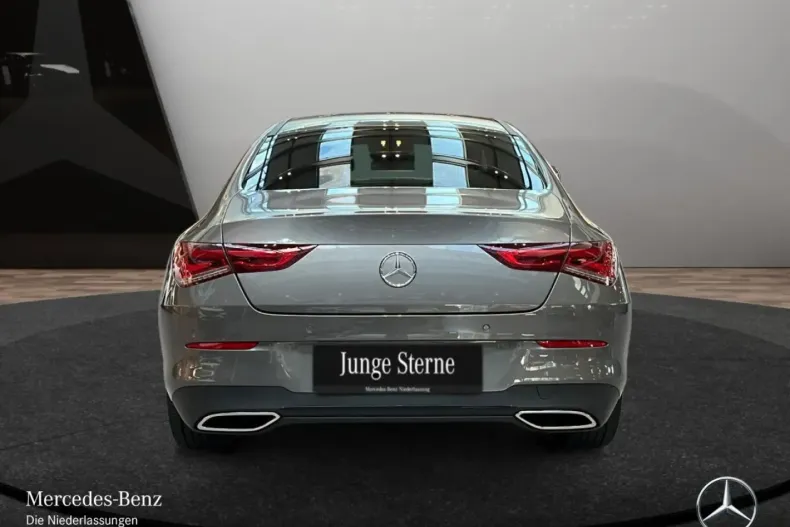 Mercedes-Benz CLA 200 din 2023 cu 19.767 km - oferta MER165396 - foto 9