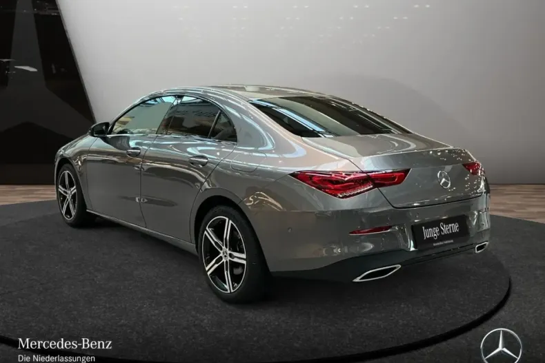 Mercedes-Benz CLA 200 din 2023 cu 19.767 km - oferta MER165396 - foto 10