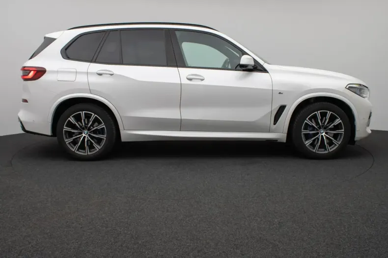 BMW X5 din 2022 cu 42.918 km - oferta BMW165404 - foto 4