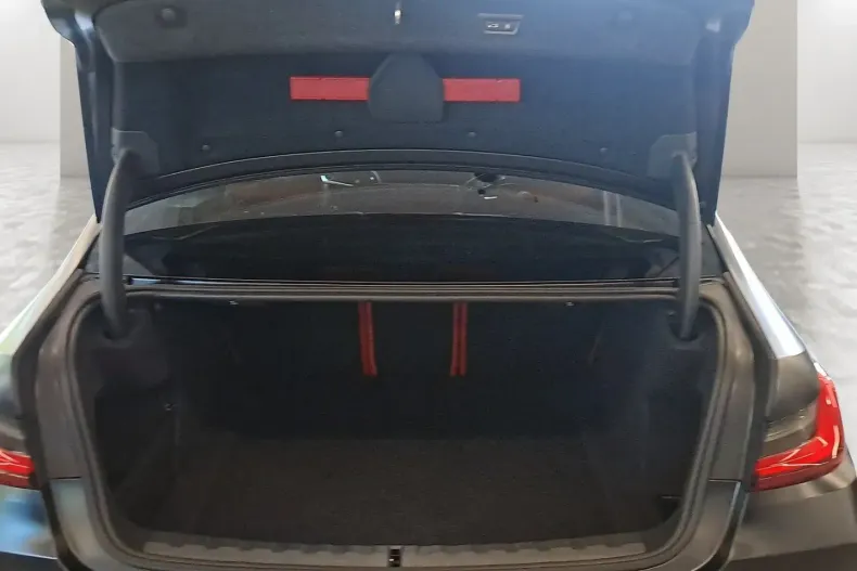 BMW M3 din 2024 cu 17.644 km - oferta BMW165407 - foto 11