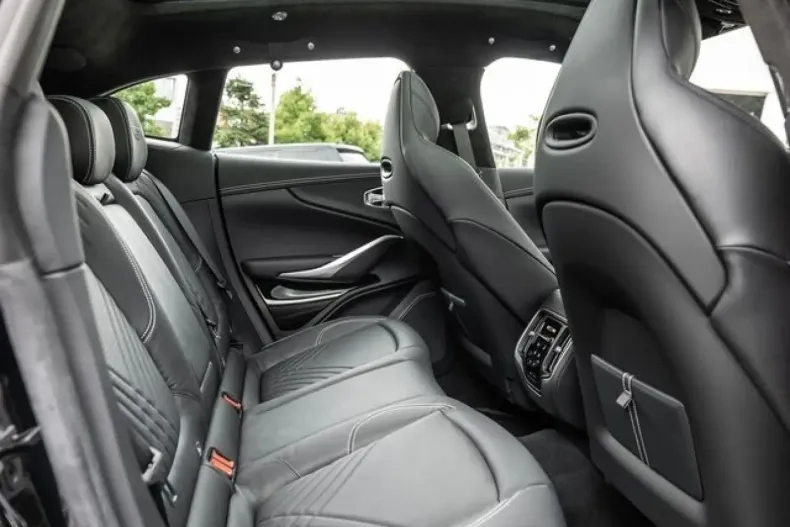 Aston Martin DBX din 2023 cu 7.330 km - oferta AST165421 - foto 19