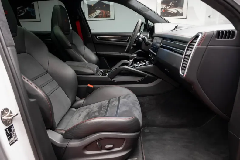 Porsche Cayenne din 2022 cu 96.000 km - oferta POR165425 - foto 2