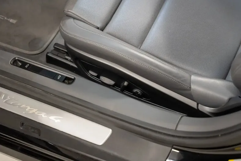 Porsche 992 din 2024 cu 23.900 km - oferta POR165427 - foto 35