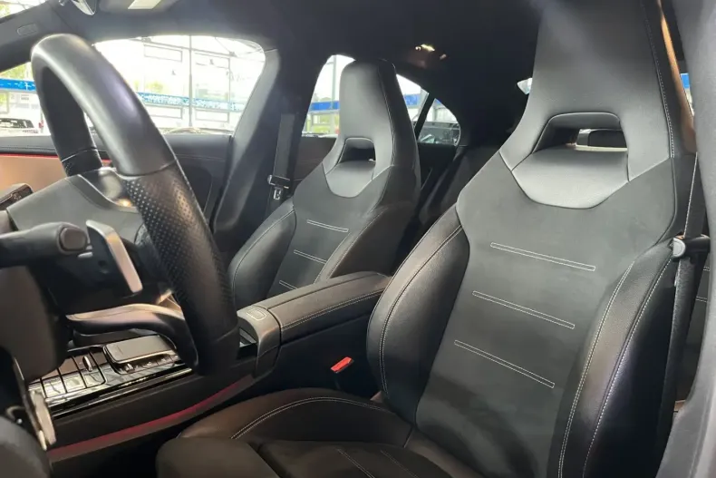 Mercedes-Benz CLA 200 din 2021 cu 82.292 km - oferta MER165429 - foto 9