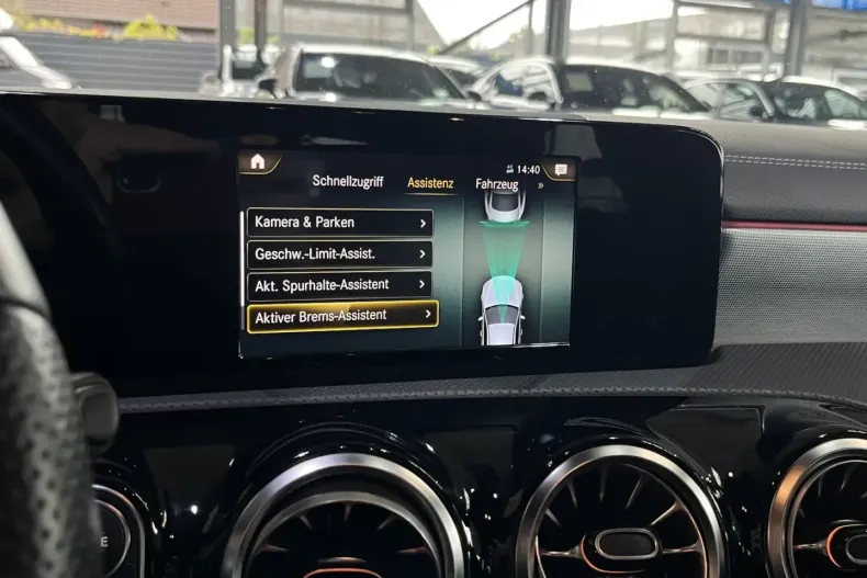 Mercedes-Benz CLA 200 din 2021 cu 82.292 km - oferta MER165429 - foto 21