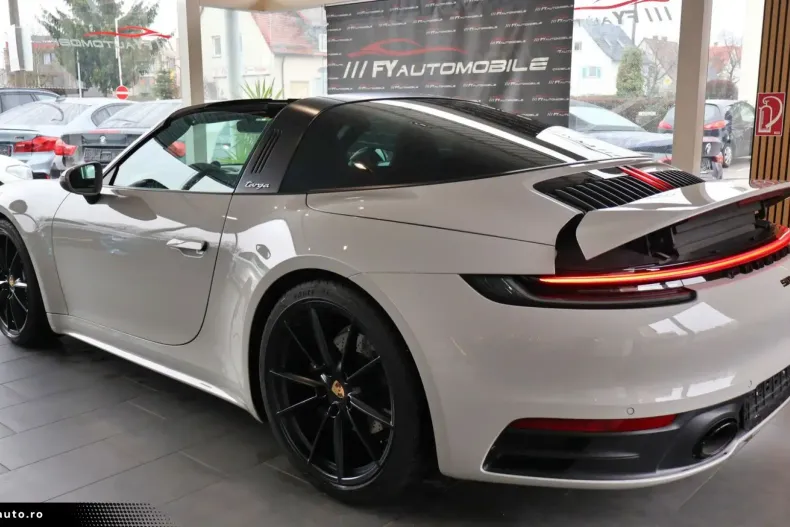 Porsche 992 din 2024 cu 33.260 km - oferta POR165430 - foto 6