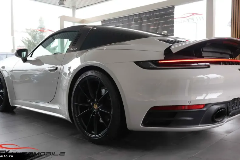 Porsche 992 din 2024 cu 33.260 km - oferta POR165430 - foto 7