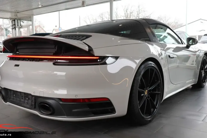 Porsche 992 din 2024 cu 33.260 km - oferta POR165430 - foto 10