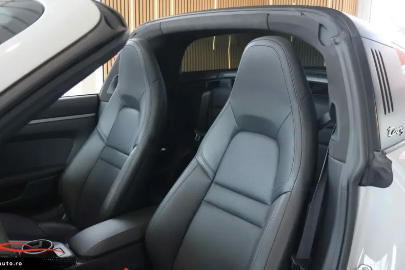 Porsche 992 din 2024 cu 33.260 km - oferta POR165430 - foto 21