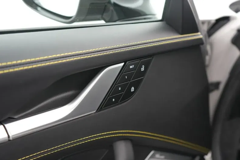 Porsche 992 din 2024 cu 10.916 km - oferta POR165432 - foto 13