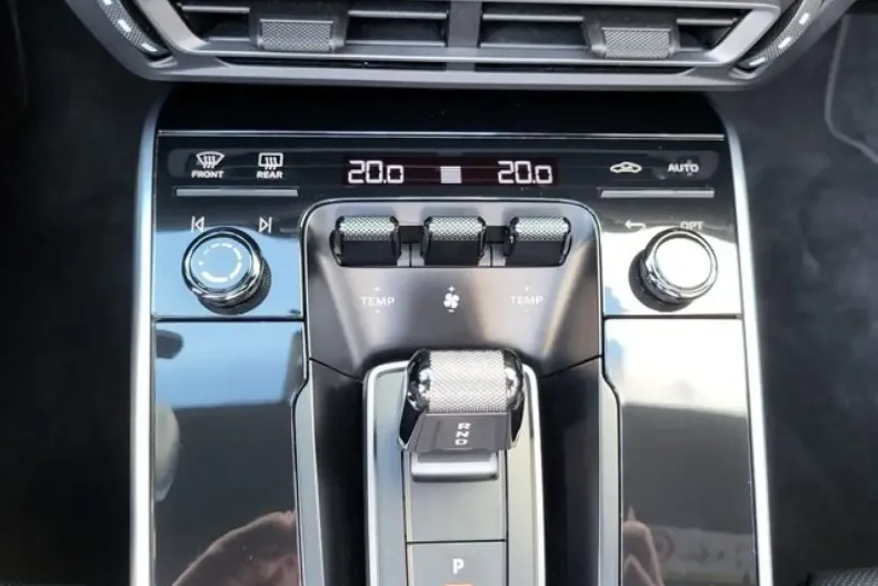 Porsche 992 din 2024 cu 11.250 km - oferta POR165434 - foto 22