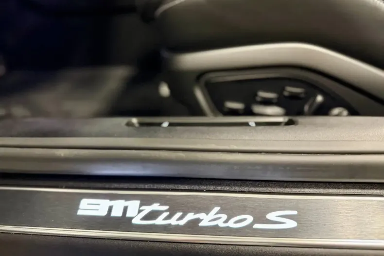 Porsche 992 din 2024 cu 14.992 km - oferta POR165436 - foto 10