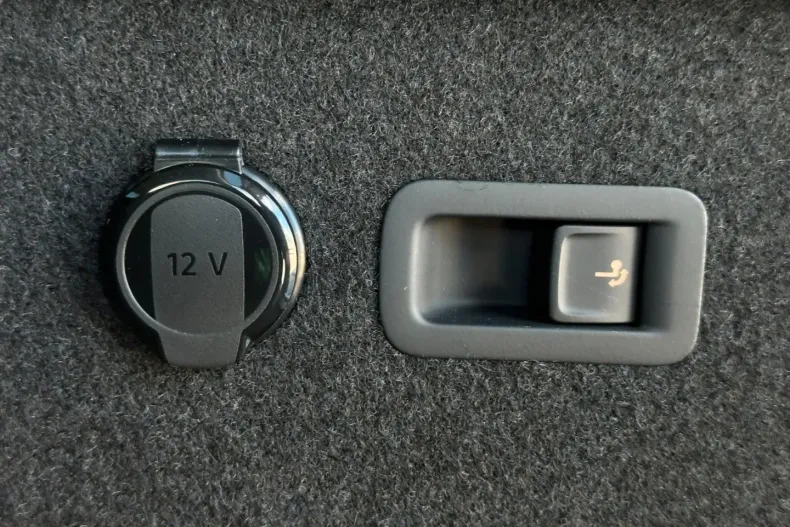 Skoda Kodiaq din 2024 cu 20.527 km - oferta SKO165437 - foto 47