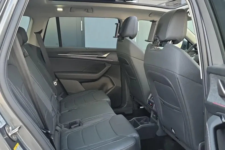 Skoda Kodiaq din 2024 cu 24.000 km - oferta SKO165439 - foto 11