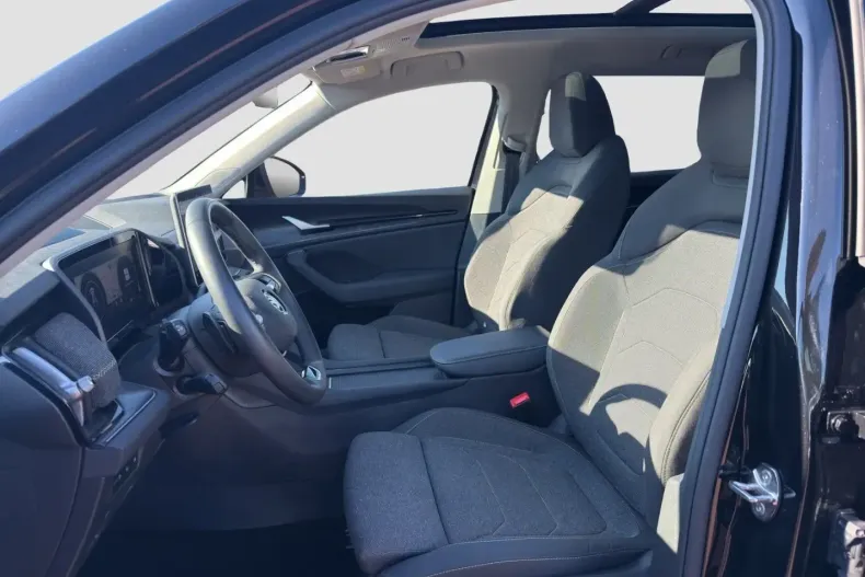 Skoda Kodiaq din 2025 cu 18.946 km - oferta SKO165443 - foto 12