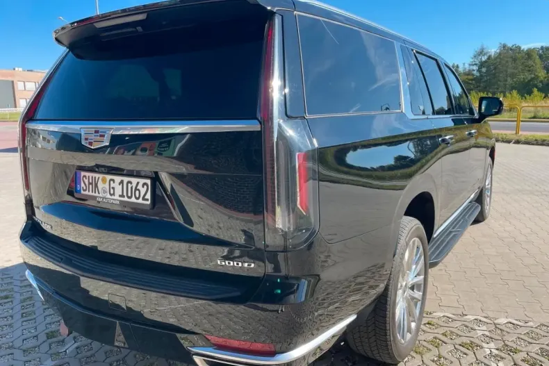 Cadillac Escalade din 2023 cu 69.800 km - oferta CAD165444 - foto 3