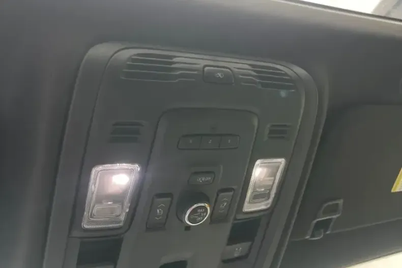 Cadillac Escalade din 2023 cu 69.800 km - oferta CAD165444 - foto 12