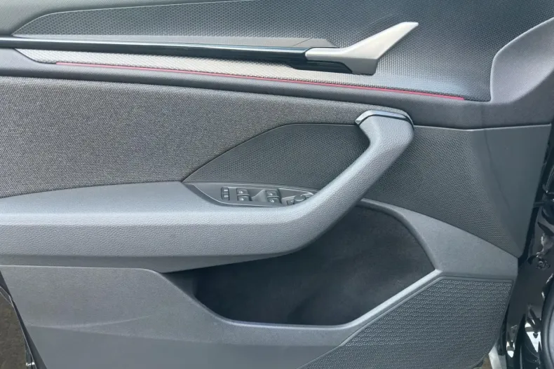 Skoda Kodiaq din 2024 cu 16.400 km - oferta SKO165445 - foto 19