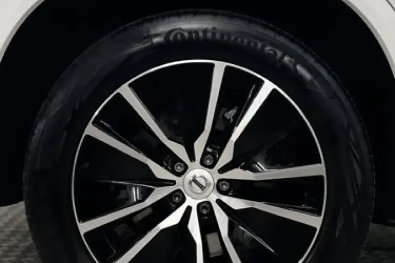 Volvo XC90 din 2022 cu 59.987 km - oferta VOL165446 - foto 15