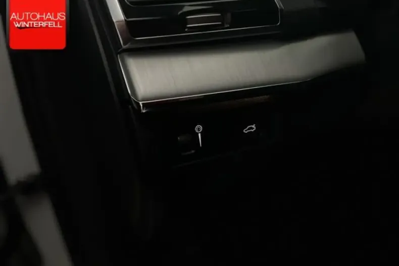 Volvo XC90 din 2022 cu 59.987 km - oferta VOL165446 - foto 32