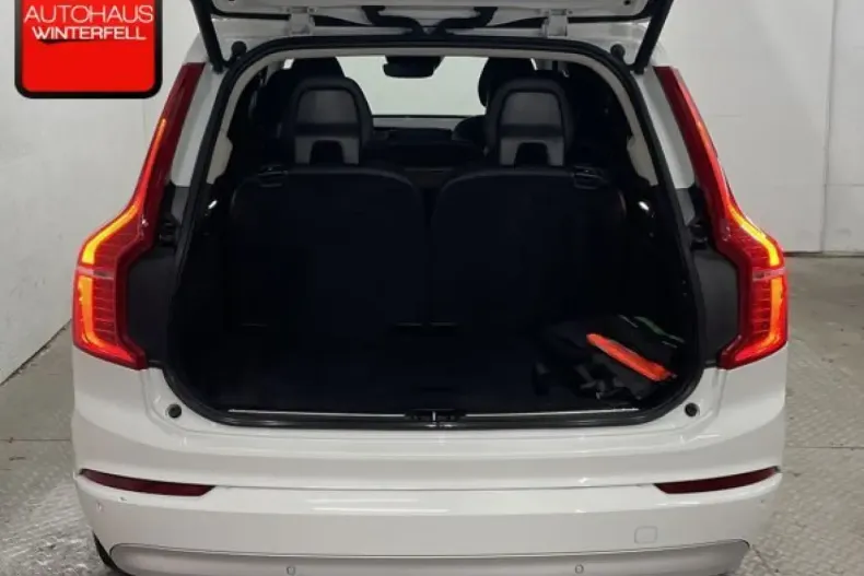 Volvo XC90 din 2022 cu 59.987 km - oferta VOL165446 - foto 33