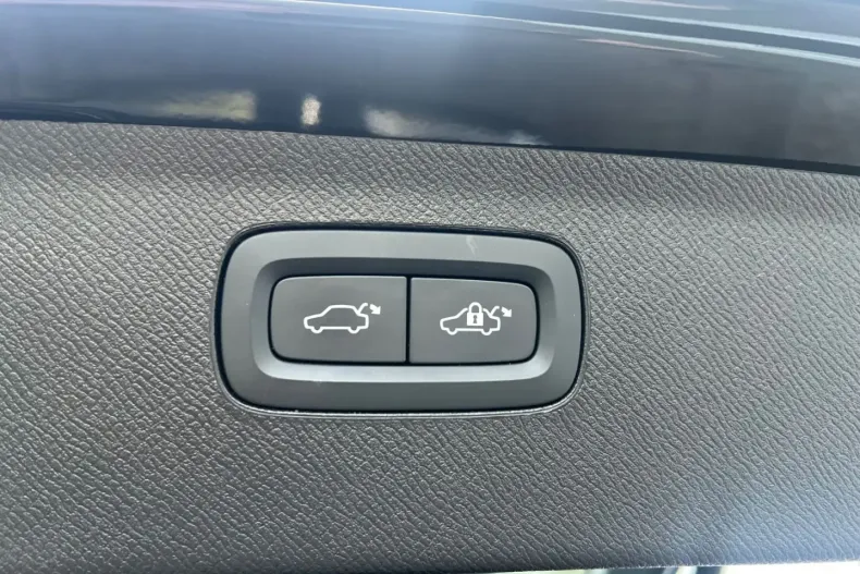 Volvo XC90 din 2022 cu 99.955 km - oferta VOL165448 - foto 13