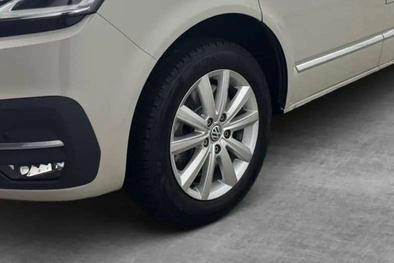 Volkswagen T6 Multivan din 2022 cu 64.690 km - oferta VOL165449 - foto 5