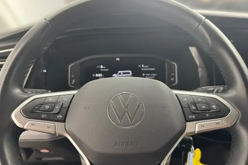 Volkswagen T6 Multivan din 2022 cu 64.690 km - oferta VOL165449 - foto 9