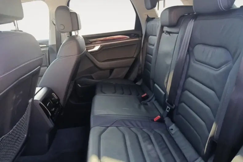 Volkswagen Touareg din 2025 cu 26.429 km - oferta VOL165450 - foto 17