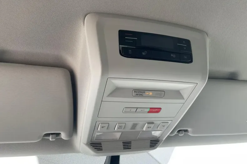 Volkswagen T6 Caravelle din 2023 cu 31.000 km - oferta VOL165452 - foto 27