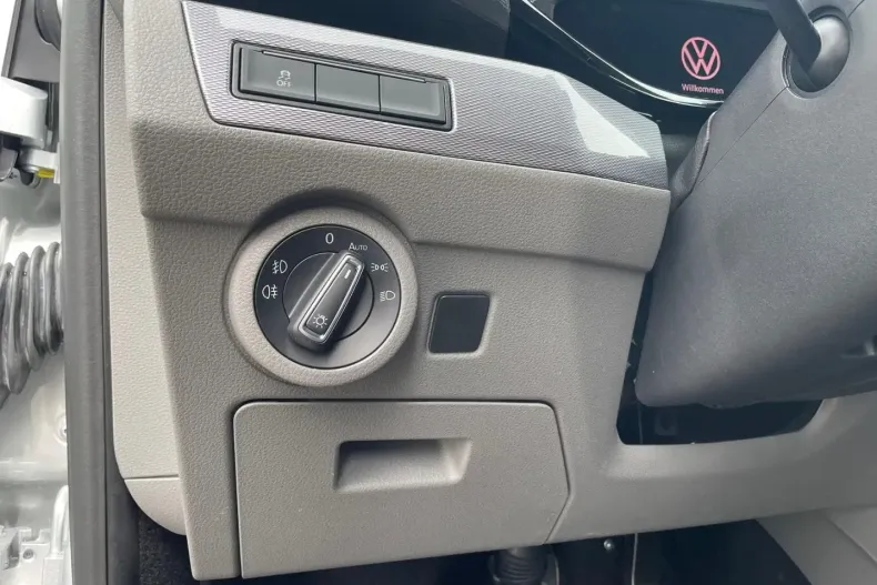 Volkswagen T6 Caravelle din 2023 cu 31.000 km - oferta VOL165452 - foto 33