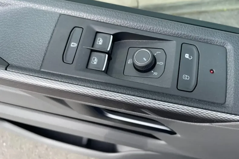 Volkswagen T6 Caravelle din 2023 cu 31.000 km - oferta VOL165452 - foto 34