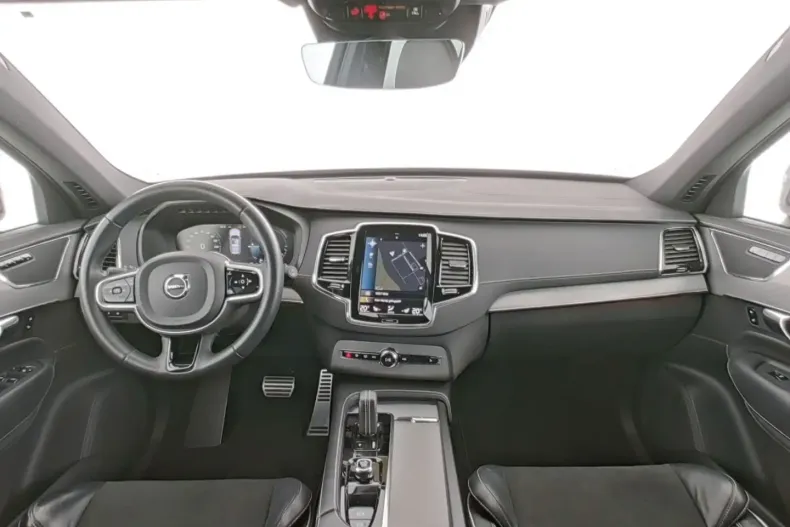 Volvo XC90 din 2022 cu 71.680 km - oferta VOL165453 - foto 14