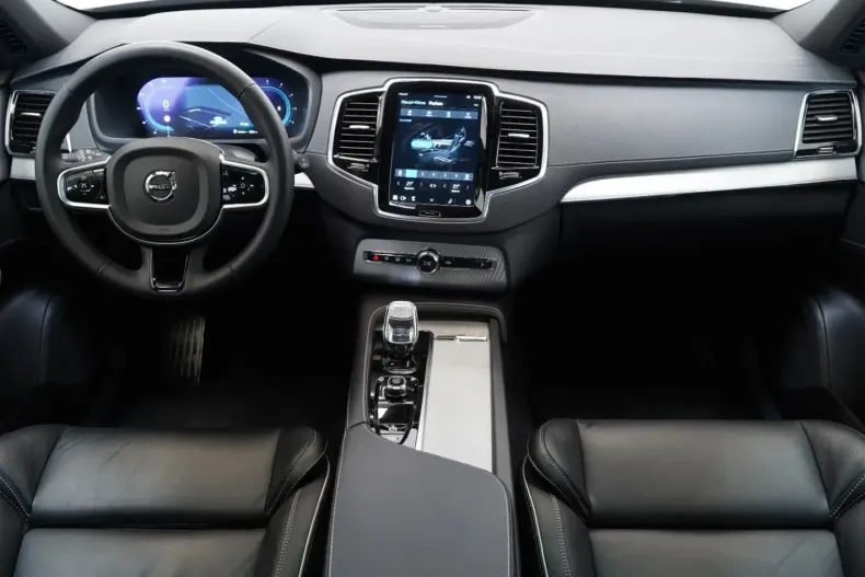 Volvo XC90 din 2023 cu 66.554 km - oferta VOL165454 - foto 11