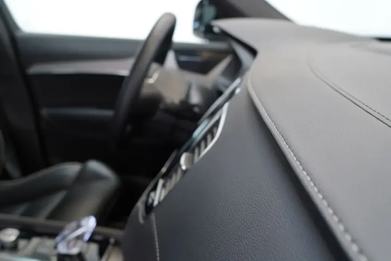 Volvo XC90 din 2023 cu 66.554 km - oferta VOL165454 - foto 13