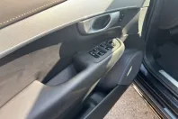 Volvo XC90 din 2024 cu 35.043 km - oferta VOL165456 - foto 13