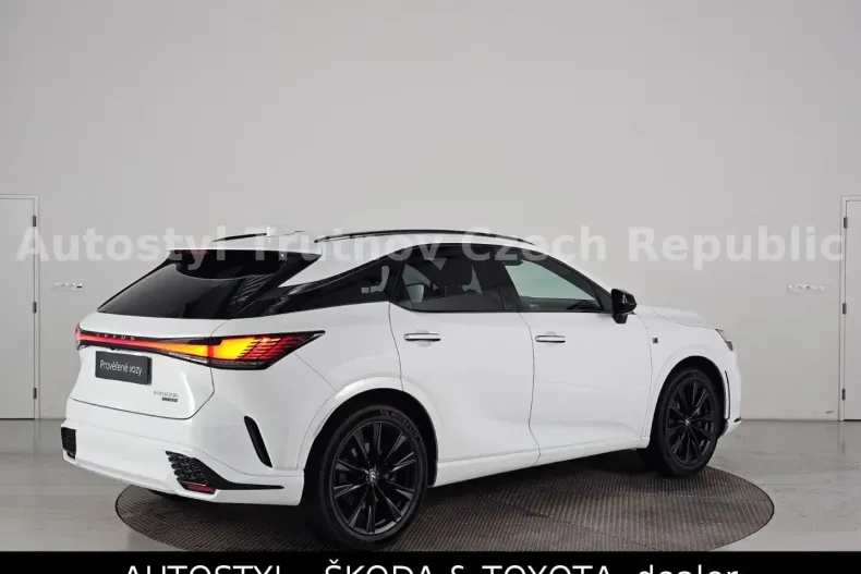 Lexus RX 500 din 2024 cu 34.642 km - oferta LEX165459 - foto 2