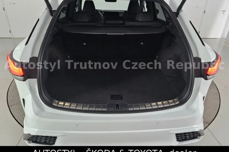 Lexus RX 500 din 2024 cu 34.642 km - oferta LEX165459 - foto 4