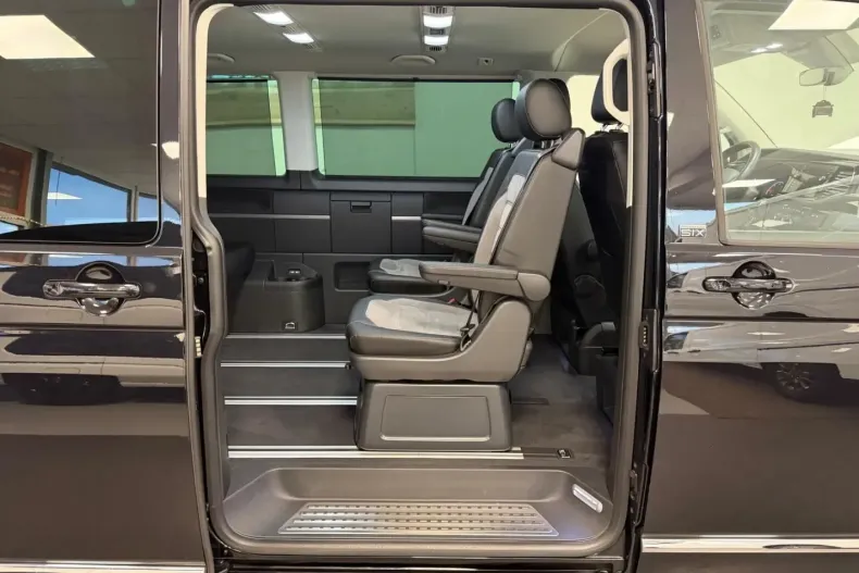 Volkswagen T6 Multivan din 2022 cu 45.287 km - oferta VOL165460 - foto 18