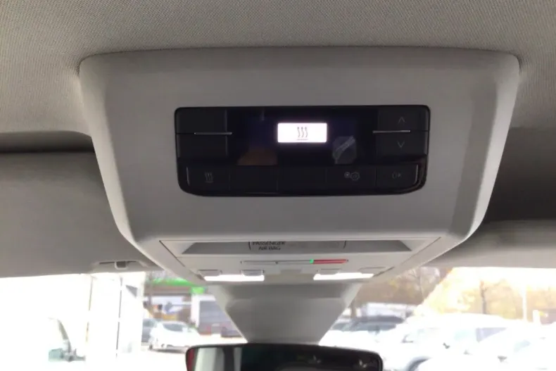 Volkswagen T6 Multivan din 2022 cu 70.000 km - oferta VOL165461 - foto 16