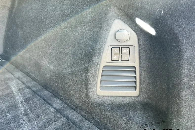 Volkswagen Touareg din 2025 cu 26.020 km - oferta VOL165467 - foto 9